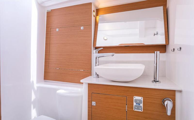 Book yachts online - sailboat - Dufour 460 Grand Large - Genny - rent