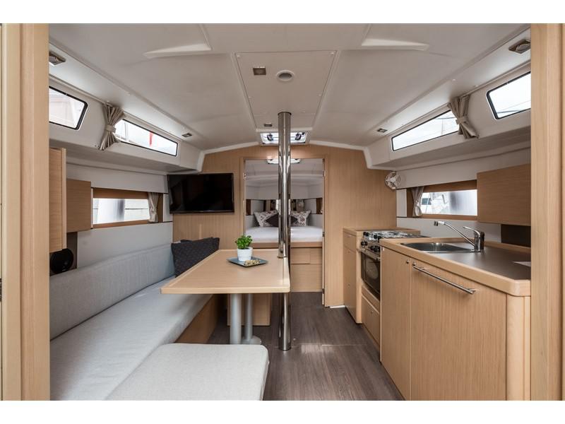 Book yachts online - sailboat - Oceanis 38.1 - TeoDora - rent