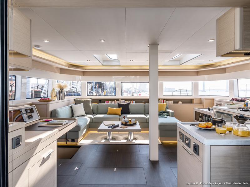 Book yachts online - catamaran - Lagoon 55 (2022) luxury owner version - PRINCESS S - rent