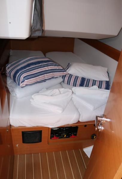 Book yachts online - sailboat - Sun Odyssey 469 - Nomia - rent