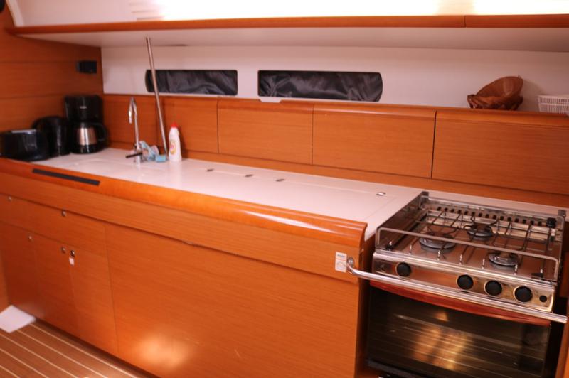 Book yachts online - sailboat - Sun Odyssey 469 - Nomia - rent