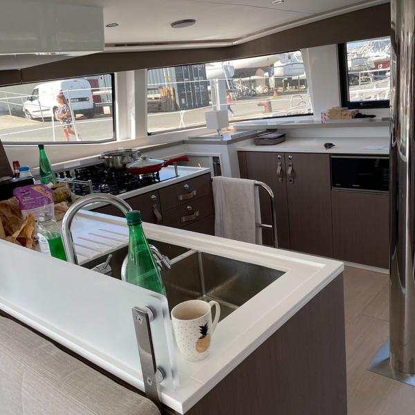 Book yachts online - catamaran - Bali 4.6 - Naya - rent