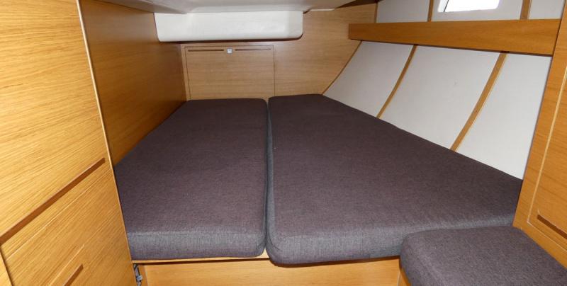 Book yachts online - sailboat - Elan 444 Impression - Alexandra - rent