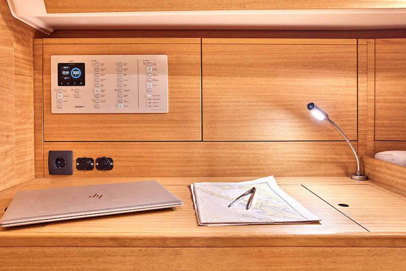 Book yachts online - sailboat - Elan Impression 45.1 - MOONLIGHT - rent