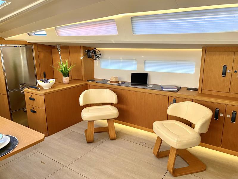 Book yachts online - sailboat - Jeanneau 60 Skippered - EUPHORIA - rent