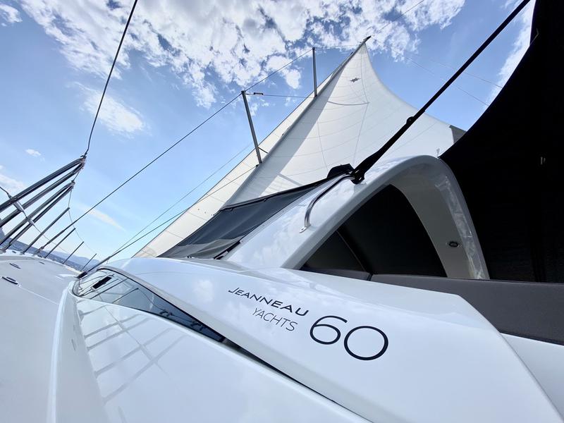 Book yachts online - sailboat - Jeanneau 60 Skippered - EUPHORIA - rent