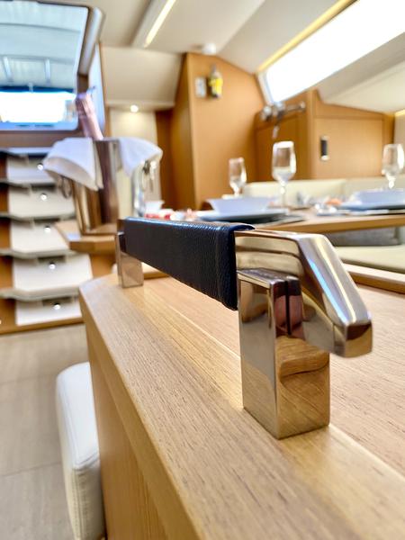 Book yachts online - sailboat - Jeanneau 60 Skippered - EUPHORIA - rent