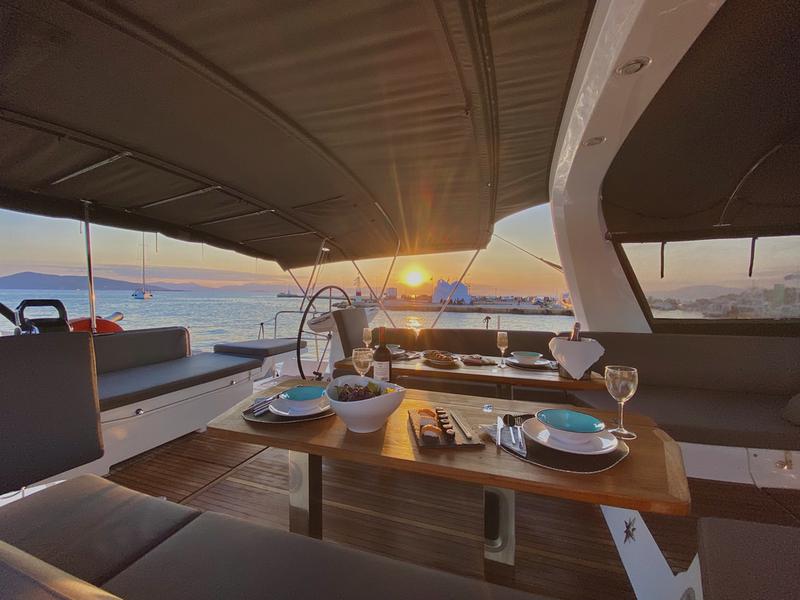 Book yachts online - sailboat - Jeanneau 60 Skippered - EUPHORIA - rent