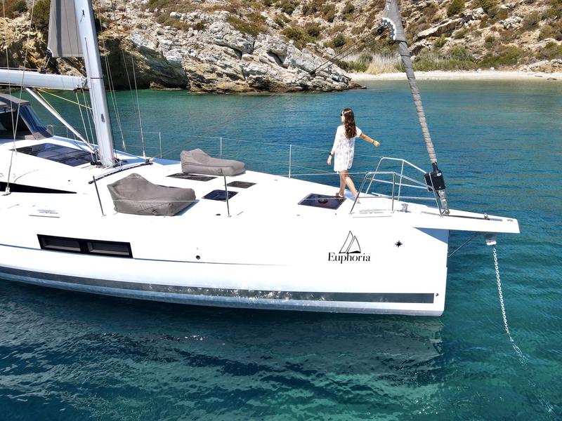 Book yachts online - sailboat - Jeanneau 60 Skippered - EUPHORIA - rent