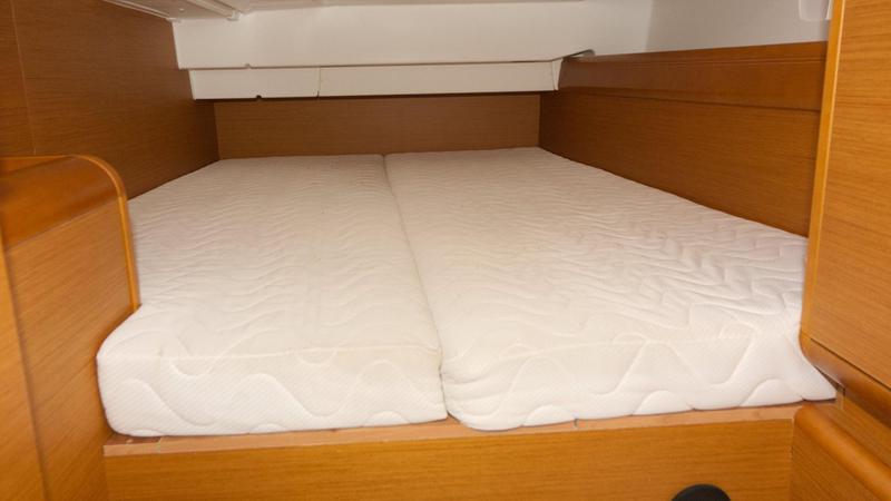 Book yachts online - sailboat - Sun Odyssey 439 - Jason - rent