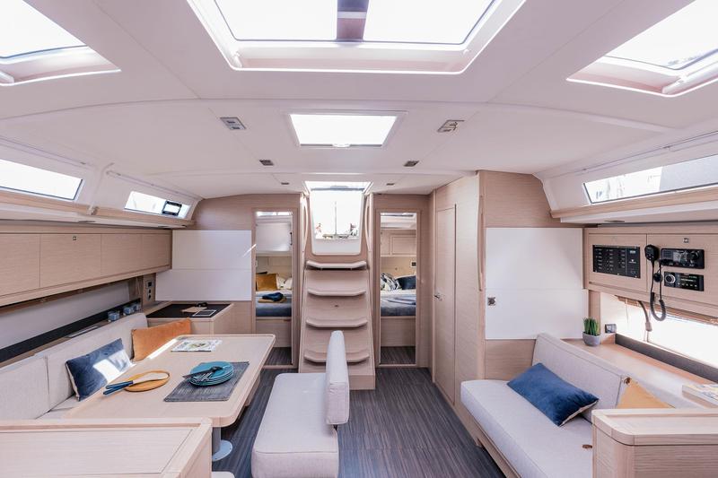 Book yachts online - sailboat - Dufour 470 - Asterix - rent