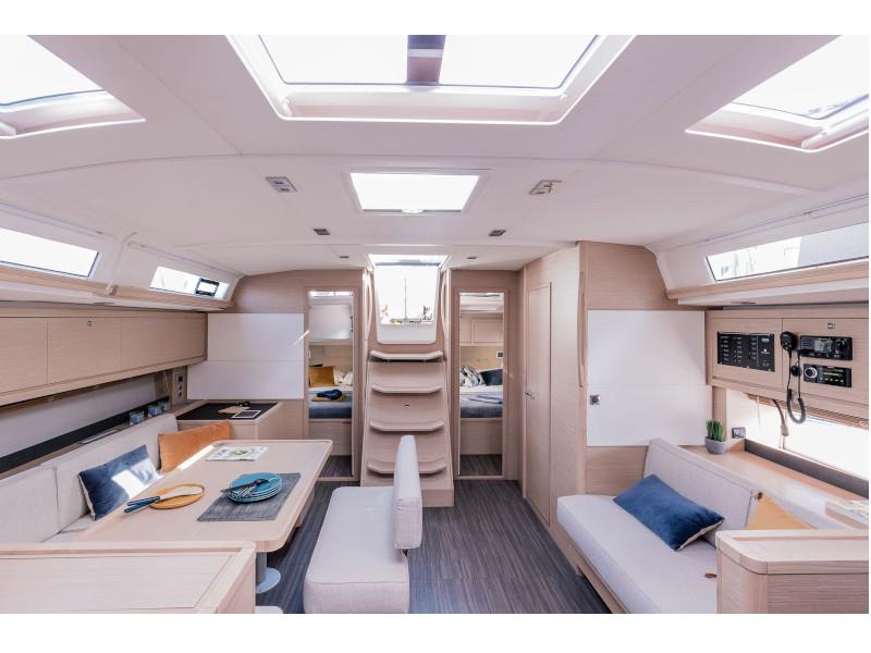 Book yachts online - sailboat - Dufour 470 - Asterix - rent