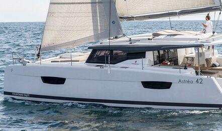 Book yachts online - catamaran - Astréa 42 - Arisa - rent