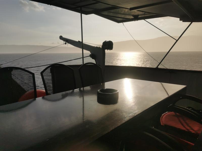 Book yachts online - motorboat - Fleur de Lys - Cadabra - rent