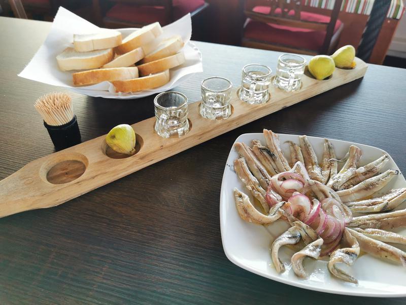 Book yachts online - motorboat - Fleur de Lys - Cadabra - rent