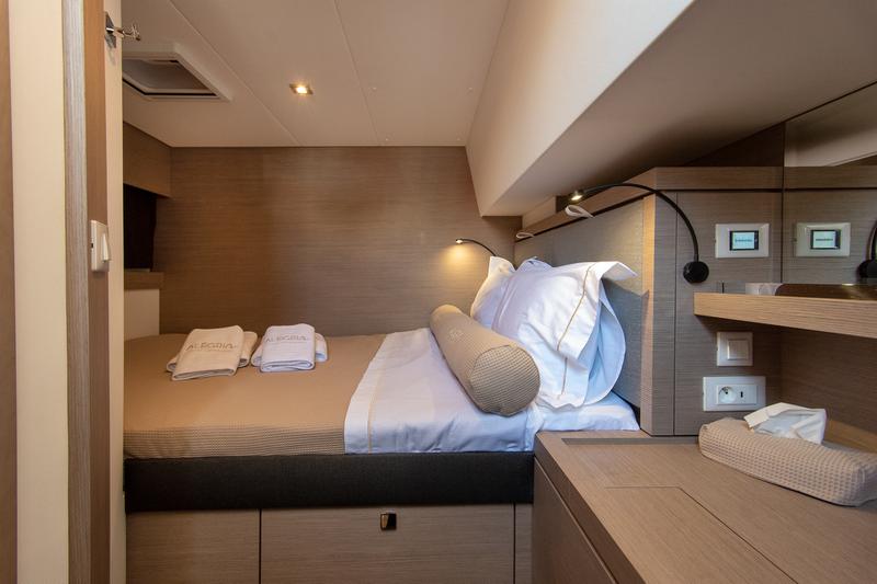 Book yachts online - catamaran - Fountaine Pajot - Saona 47 - Crewed   "Alegria" - rent