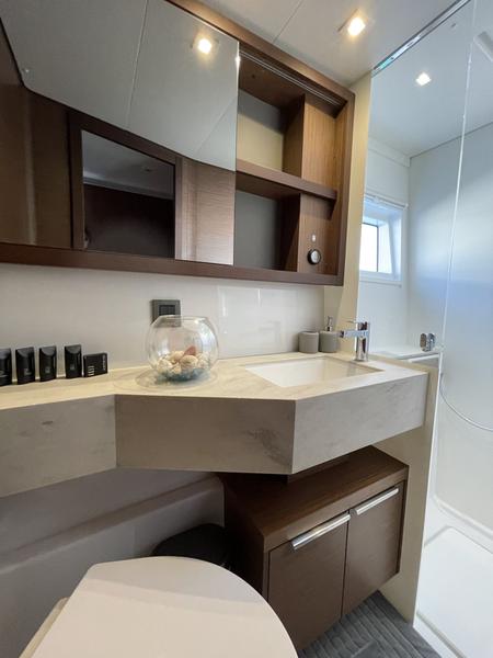 Book yachts online - catamaran - Lagoon 46 - Grand Blue - rent