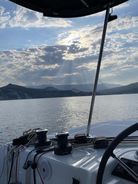 Book yachts online - catamaran - Lagoon 46 - Grand Blue - rent