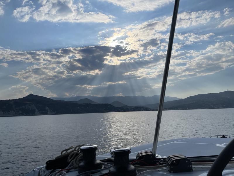 Book yachts online - catamaran - Lagoon 46 - Grand Blue - rent