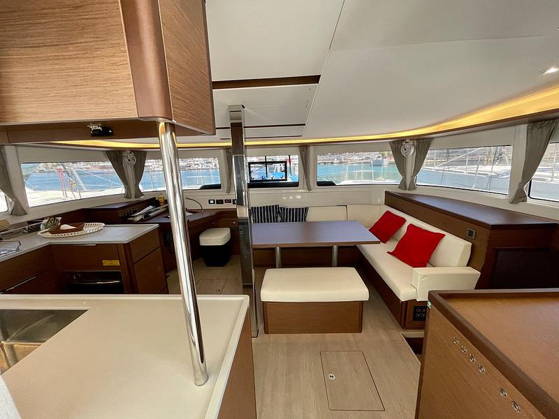 Book yachts online - catamaran - Lagoon 46 - KeYMA - rent