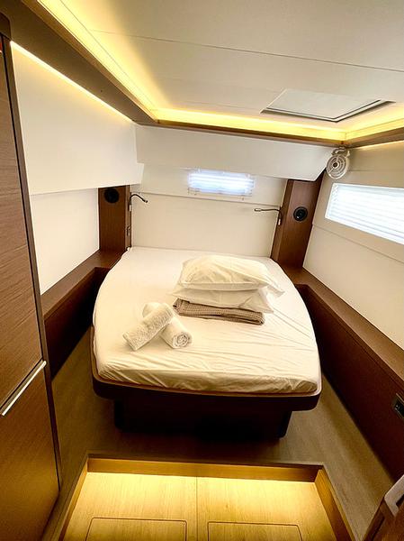 Book yachts online - catamaran - Lagoon 46 - KeYMA - rent