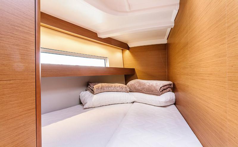 Book yachts online - sailboat - Sun Odyssey 440 - Coco - rent