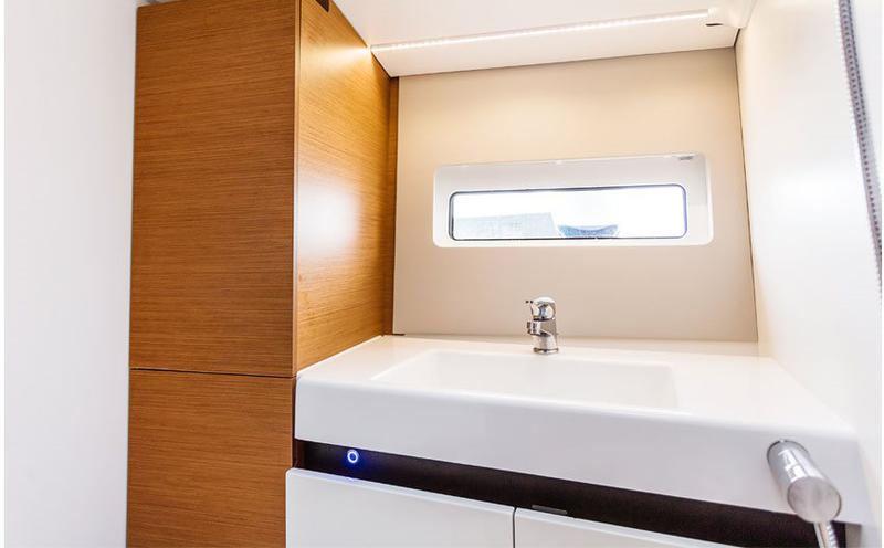 Book yachts online - sailboat - Sun Odyssey 490 - Evita - rent