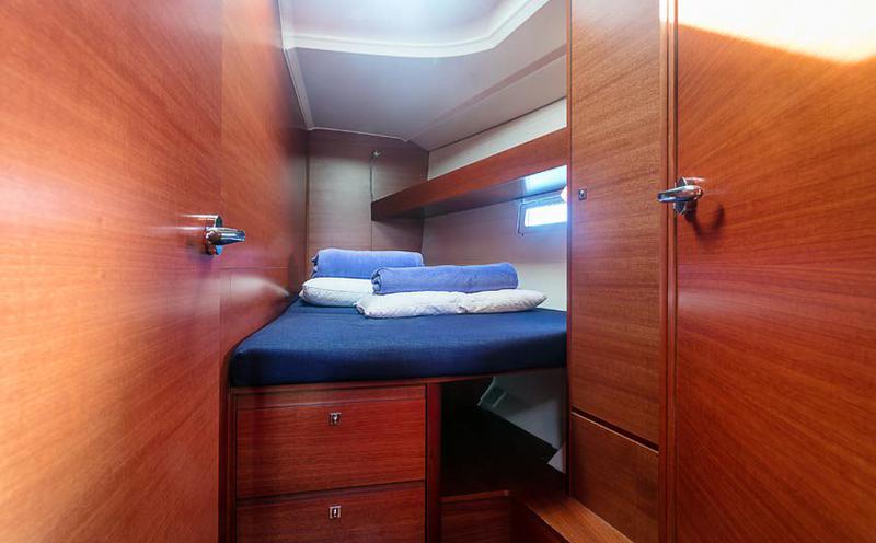 Book yachts online - sailboat - Dufour 460 Grand Large - Barbara - rent