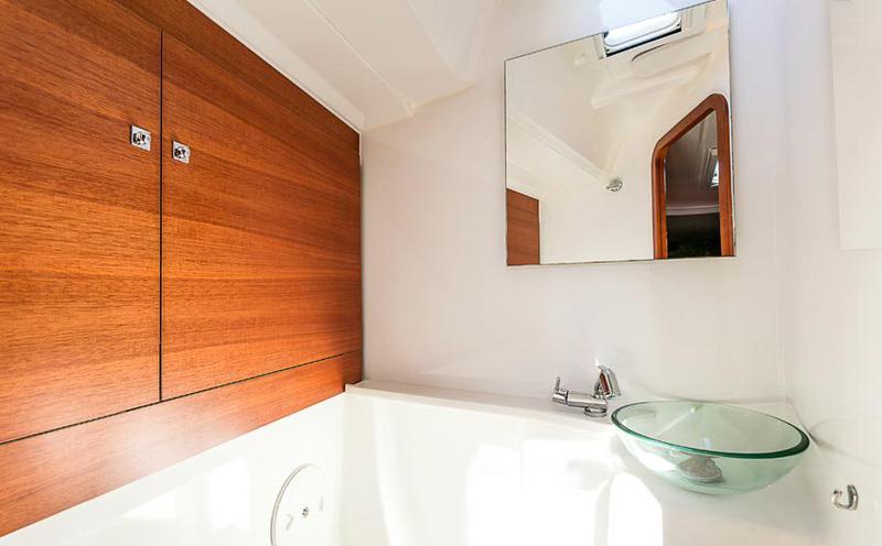 Book yachts online - sailboat - Dufour 460 Grand Large - Barbara - rent