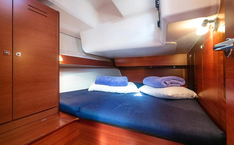 Book yachts online - sailboat - Dufour 460 Grand Large - Barbara - rent