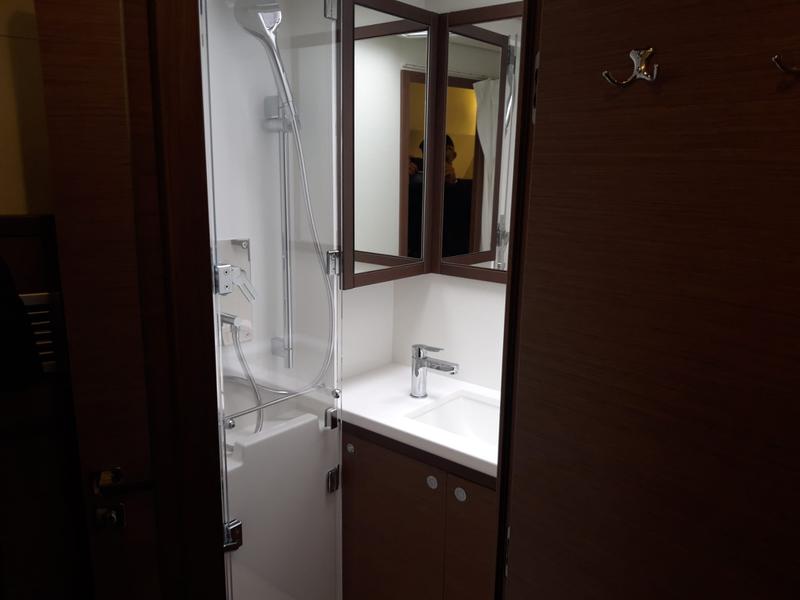 Book yachts online - catamaran - Lagoon 52F - Cala Luna - air conditioned - - rent