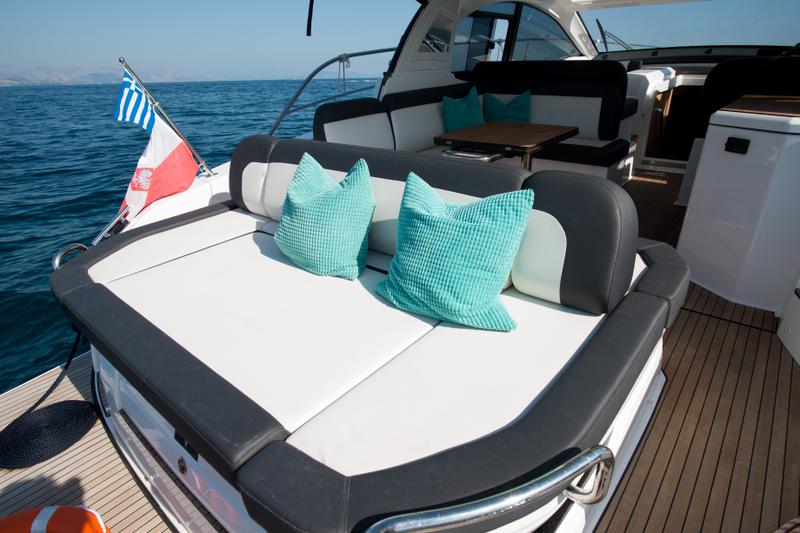 Book yachts online - motorboat - Bavaria SR41 - Sandy I  - rent