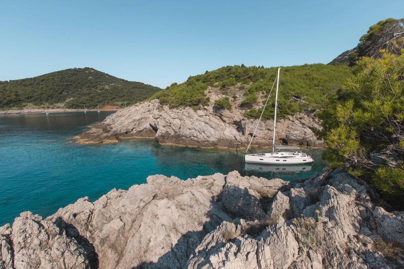 Book yachts online - sailboat - Jeanneau 54 - no name 3 - BLUE HULL, AC+GEN., UNDERWATER LIGHTS - rent