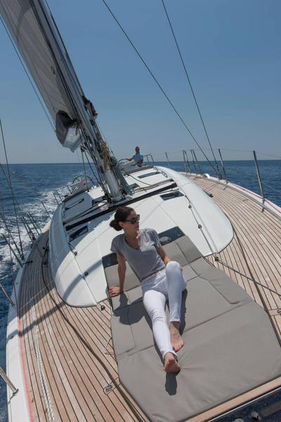 Book yachts online - sailboat - Jeanneau 54 - no name 1 - BLUE HULL, AC+GEN., UNDERWATER LIGHTS - rent