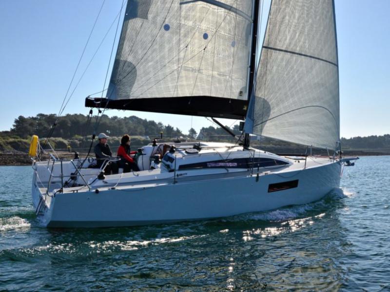 Book yachts online - sailboat - RM 970 - HIBIKI - rent