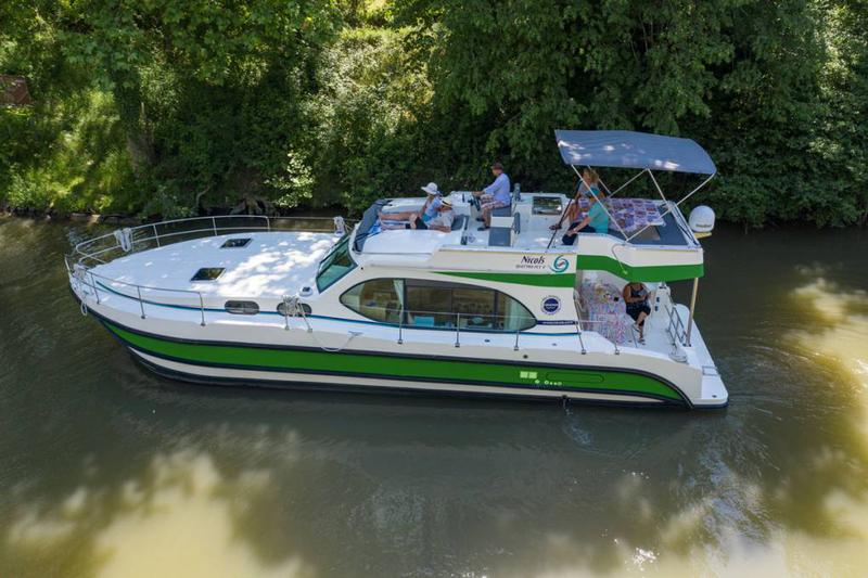 Book yachts online - motorboat - Quattro Fly C Green - SAVERNE FR - rent