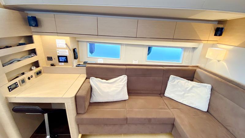 Book yachts online - sailboat - Hanse 548 - Endiva - rent