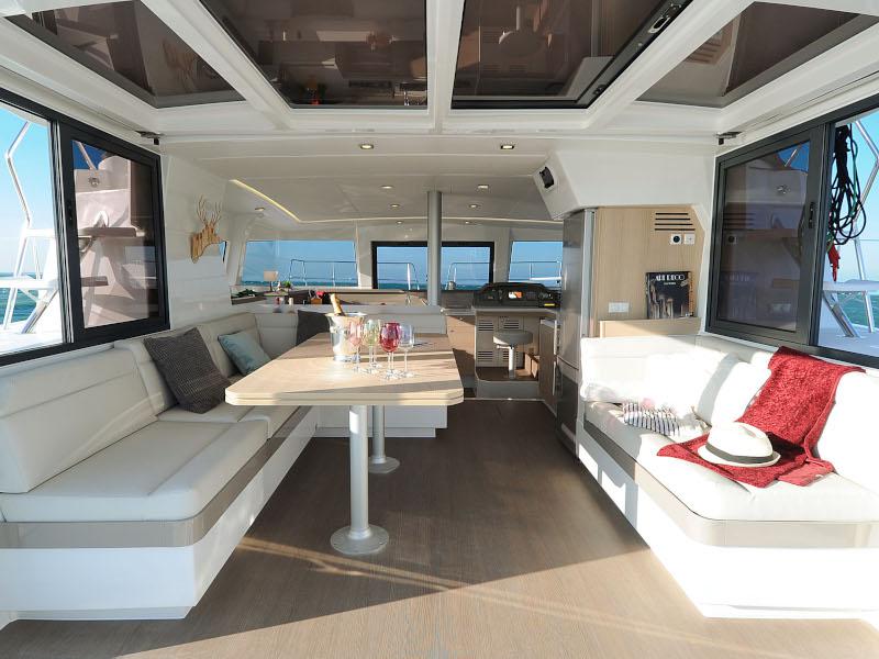 Book yachts online - catamaran - Bali 4.1 - Georg) (A/C, Watermaker, Generator - rent