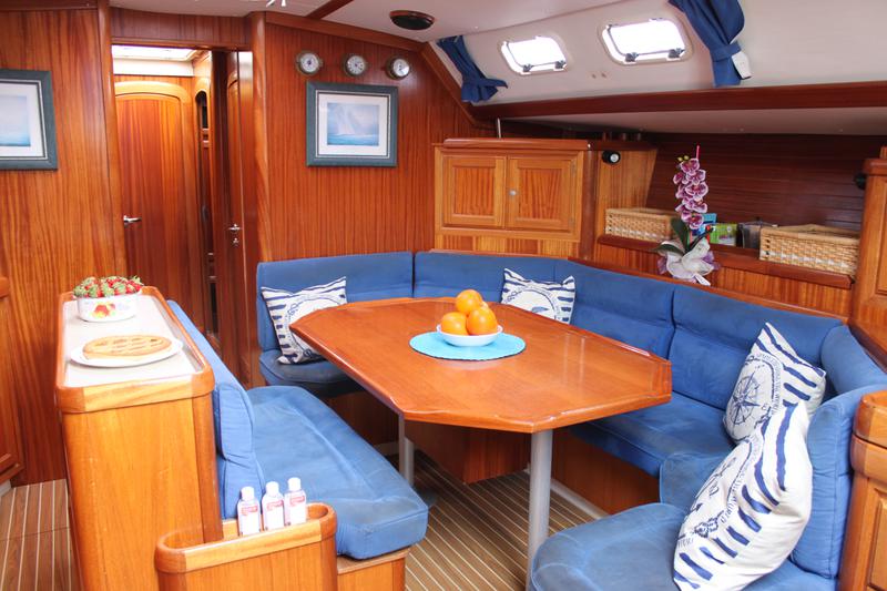 Book yachts online - sailboat - Dufour 50 - French Kiss - rent