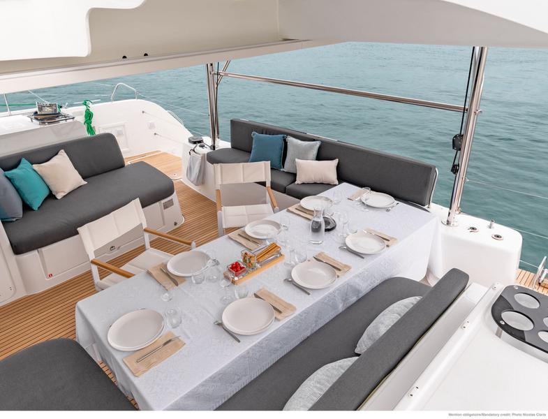 Book yachts online - catamaran - Lagoon 46 - ELIBLU - rent