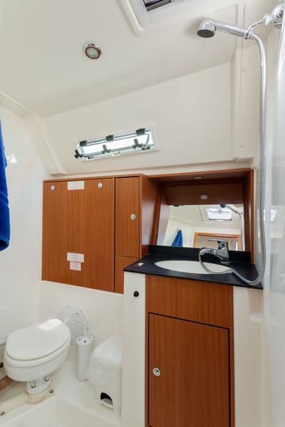 Book yachts online - sailboat - Bavaria 40 Cruiser - Vasiliki - rent