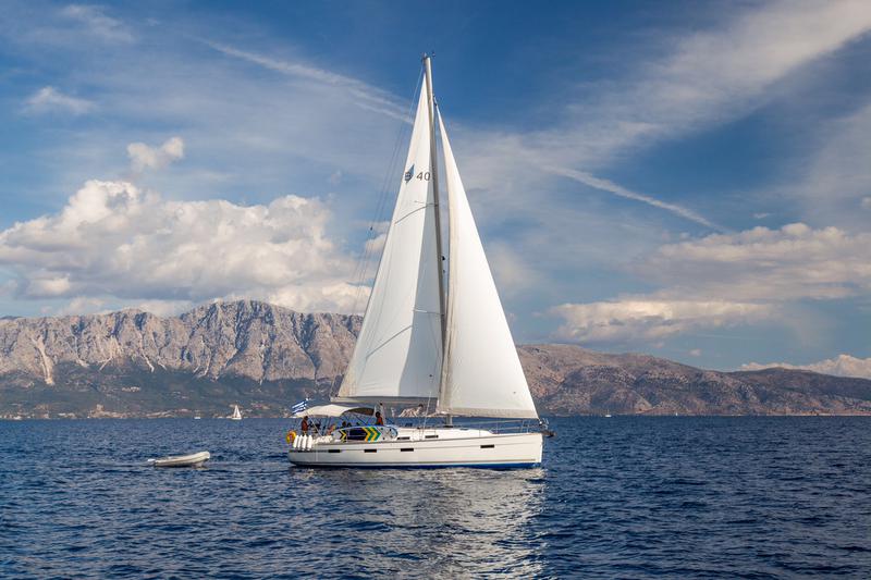 Book yachts online - sailboat - Bavaria 40 Cruiser - Vasiliki - rent