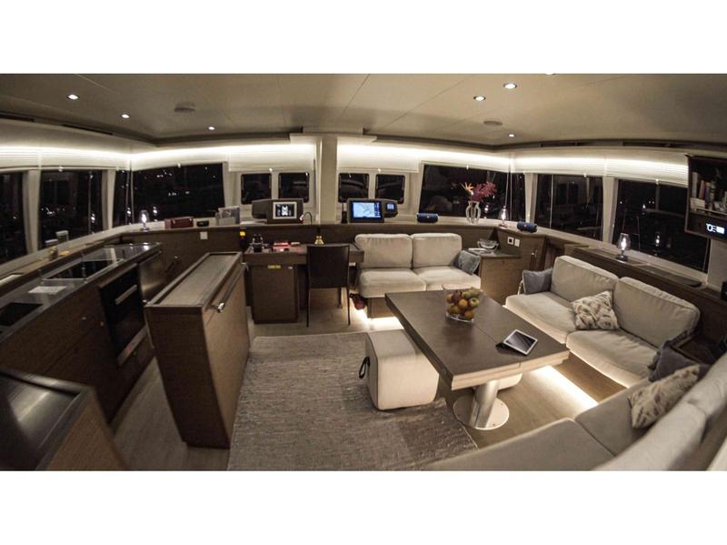 Book yachts online - catamaran - Lagoon 560 S2 - Samcat - rent
