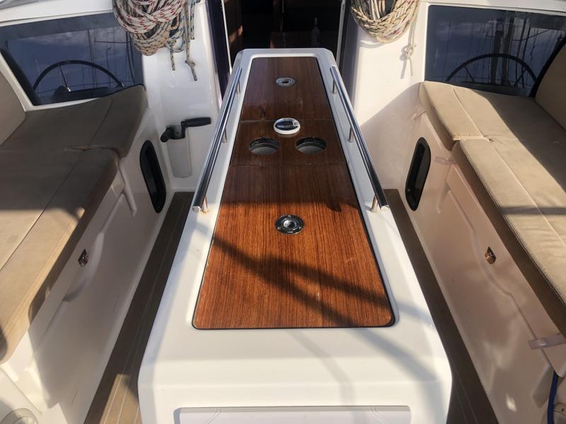 Book yachts online - sailboat - Dufour 390 Grand Large - Molesta - rent