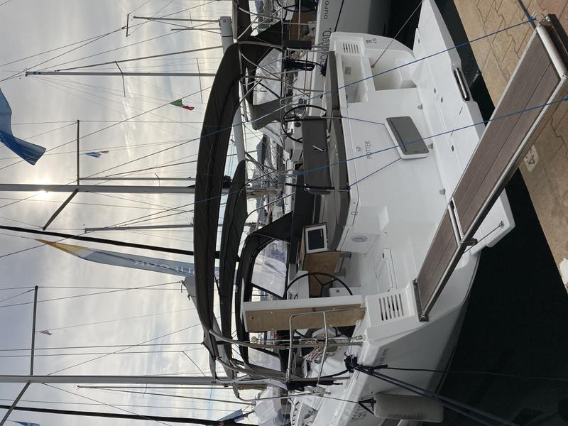Book yachts online - sailboat - Dufour 470 - Potter - rent