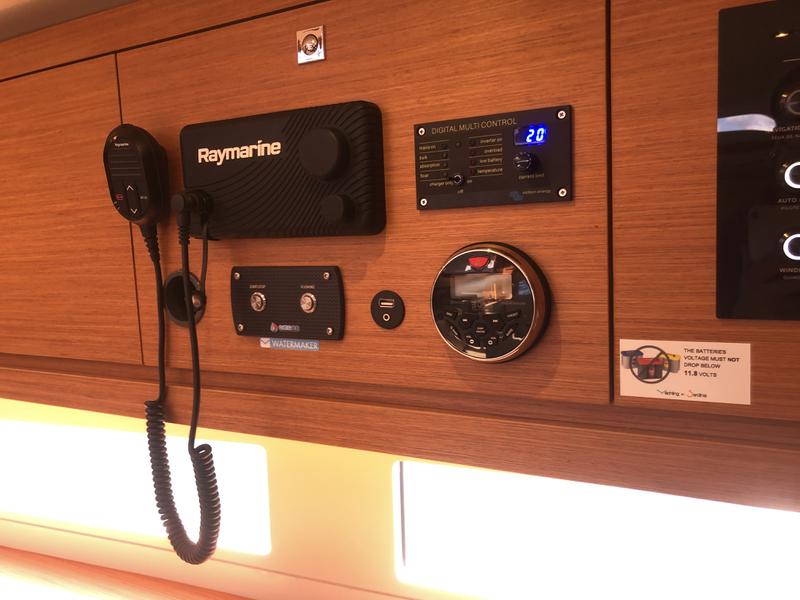 Book yachts online - sailboat - Dufour 530 Owner's version - Gringott - rent