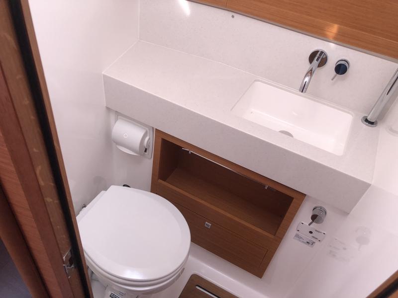 Book yachts online - sailboat - Dufour 530 Owner's version - Gringott - rent