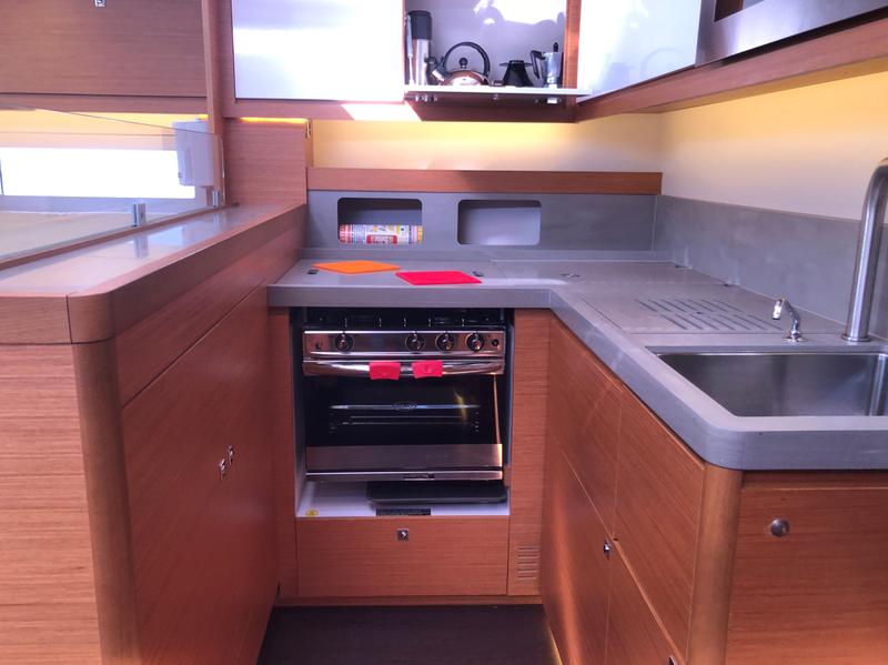 Book yachts online - sailboat - Dufour 530 Owner's version - Gringott - rent