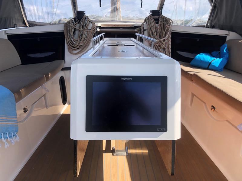 Book yachts online - sailboat - Dufour 430 Grand Large - Billywig - rent