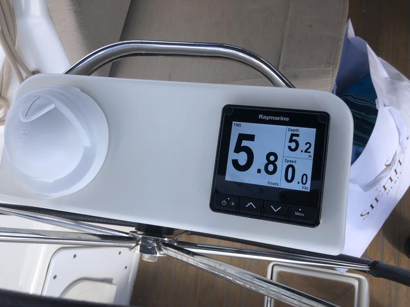 Book yachts online - sailboat - Dufour 430 Grand Large - Billywig - rent